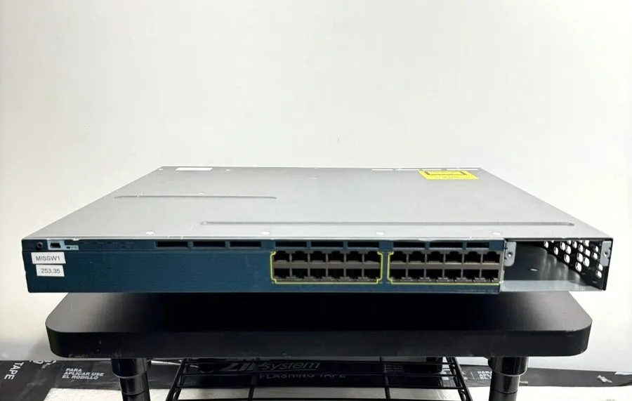 Коммутатор WS-C3560X-24P-L V02 Cisco 3560X 24 Port 1GigE PoE+ Switch W/ 1x C3KX-