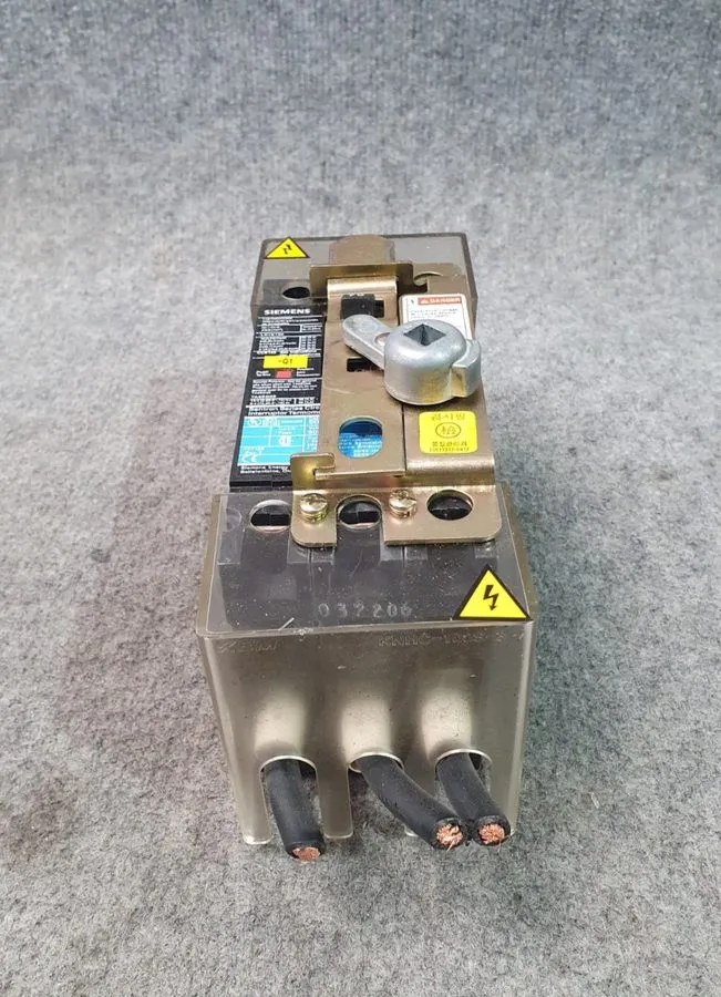 Автоматический выключатель Siemens ED63B070 Circuit Breaker 3 Pole 70A 600V Sent