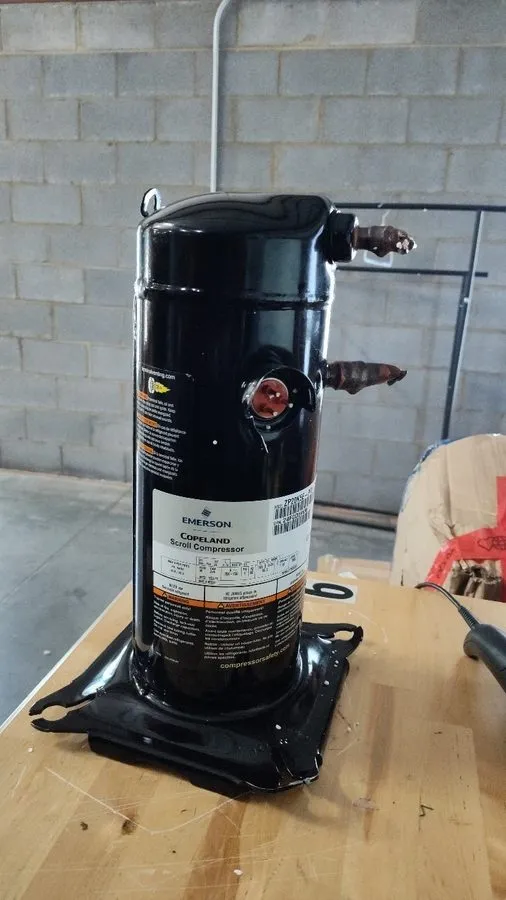 Компрессор Emerson Copeland Scroll AC Compressor ZP20K5EPFV830 G2U