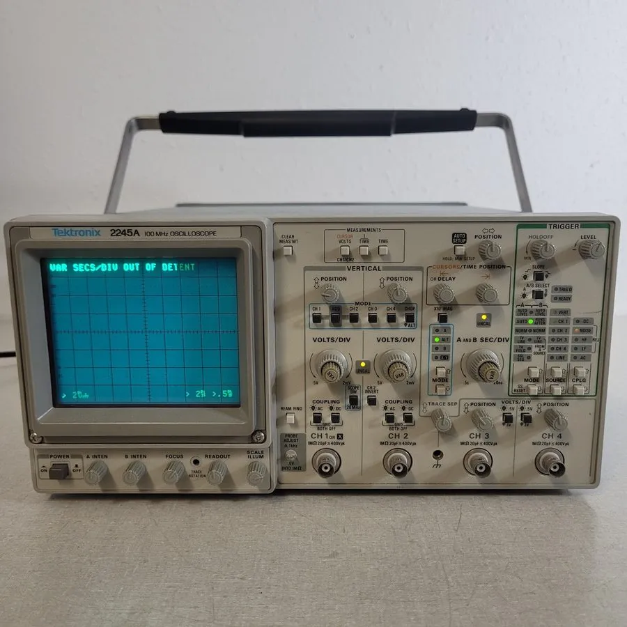 Осциллограф Tektronix 2245A 100MHz 4 Channel Analog Oscilloscope — фото лота 1