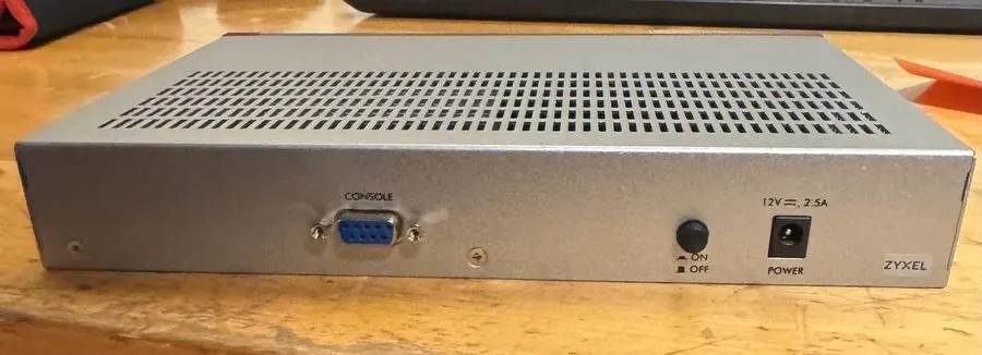 Межсетевой экран Zyxel USG60