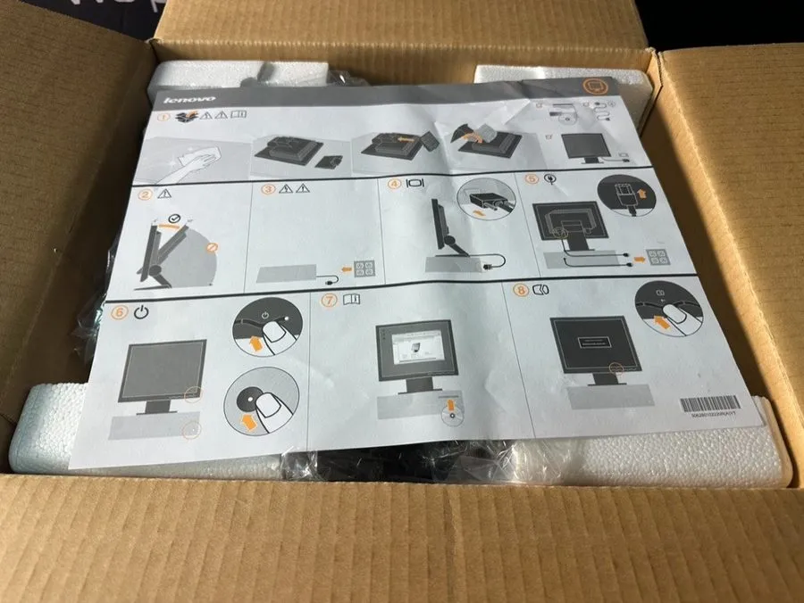 Монитор Lenovo ThinkVision L151 15" TFT LCD Monitor 9165-AC6 VGA 1024x768 — фото лота 1