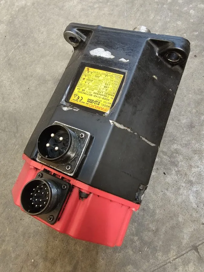 Серводвигатель Fanuc GE A06B-0142-B076#7000 a12/2000 AC Servo Motor 186 V 2.1 kW — фото лота 2