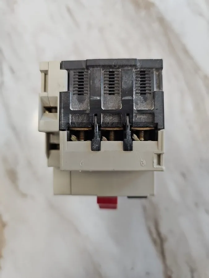 Автоматический выключатель Telemecanique GV2-M22 Motor Circuit Breaker 20-25A — фото лота 2