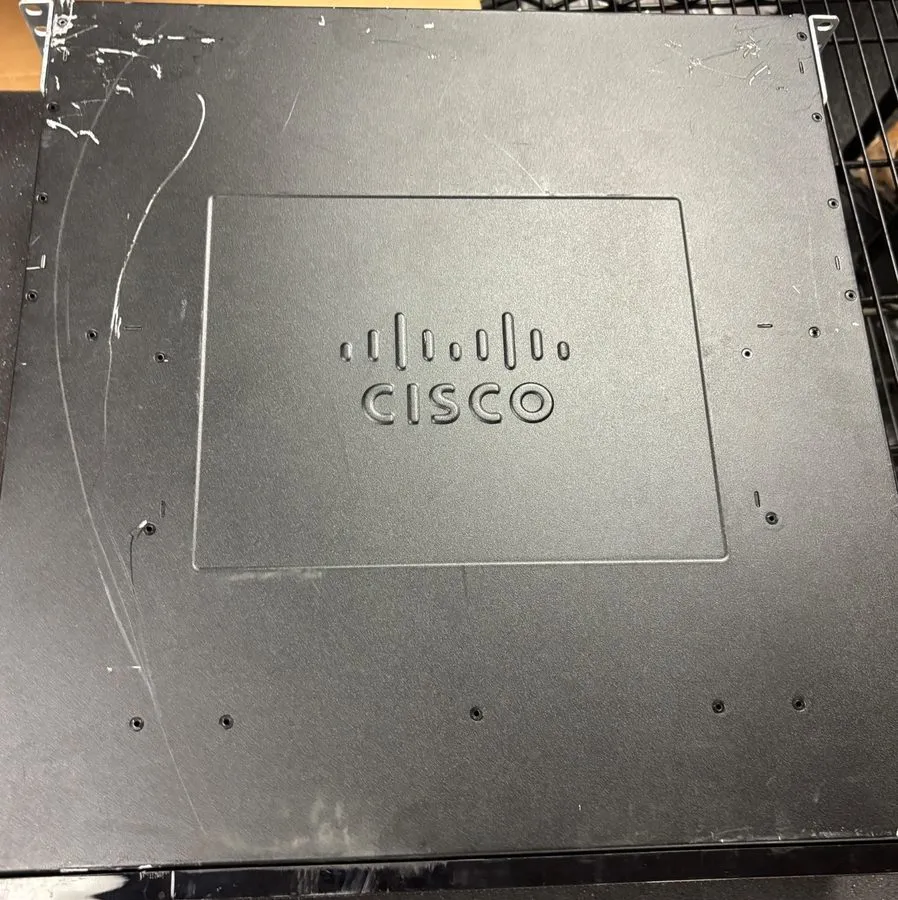 Маршрутизатор Cisco 3945 3-Port Gigabit Wired Router CISCO3945 ( )