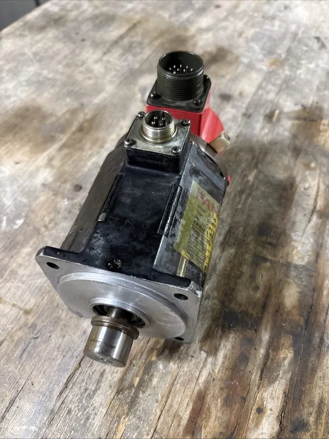 Серводвигатель Fanuc AC Servo Motor A06B-0310-B502 With Encoder 2500P — фото лота 2