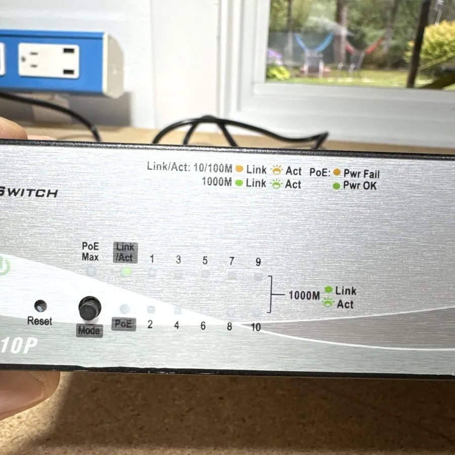 Коммутатор D-Link 10-Port Gigabit Smart Managed PoE+ (65W) Switch [DGS-1210-10P] — фото лота 2