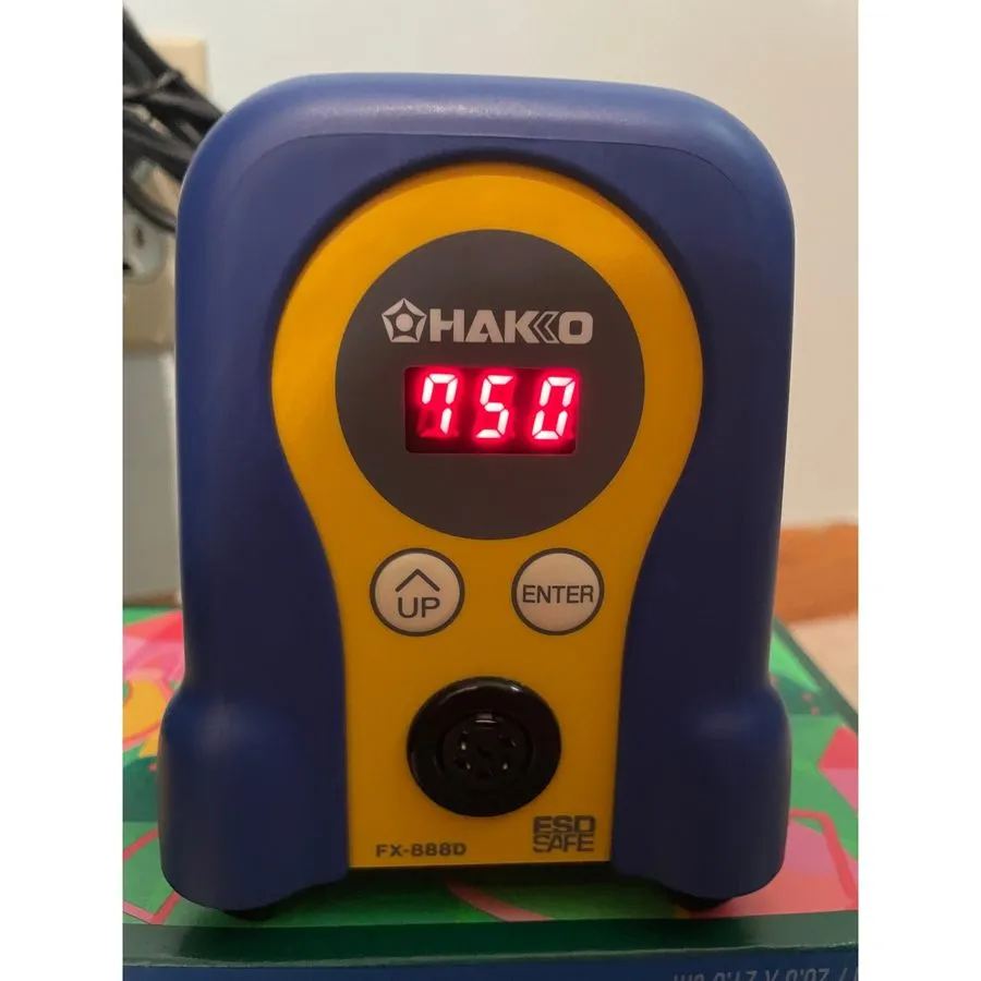 Паяльная станция Hakko FX-888D Soldering Station Base Unit ONLY Powers On 70W 12