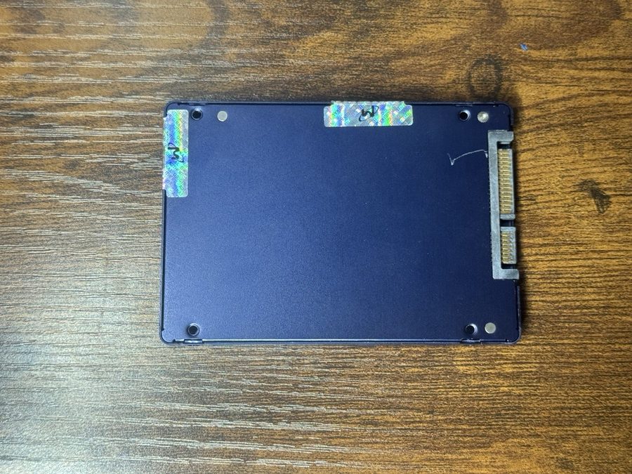 SSD-накопитель Dell R4V09 1.92TB 6G SATA 2.5 SSD Micron 5100 PRO MTFDDAK1T9TCB 1