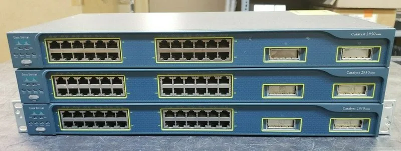 Коммутатор Cisco WS-C2950G-24-EI Catalyst 2950G 2 GBIC Slots 24-Port 10/100 Swit — фото лота 1