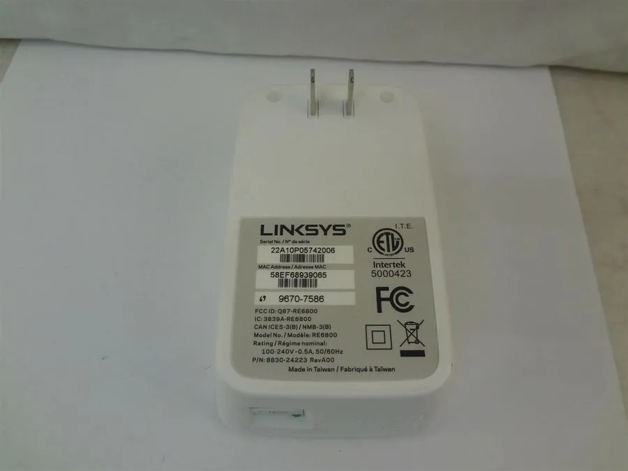 Точка доступа Linksys RE6800 AC1700 Wi-Fi 802.11ac Wireless Network Plug In Rang