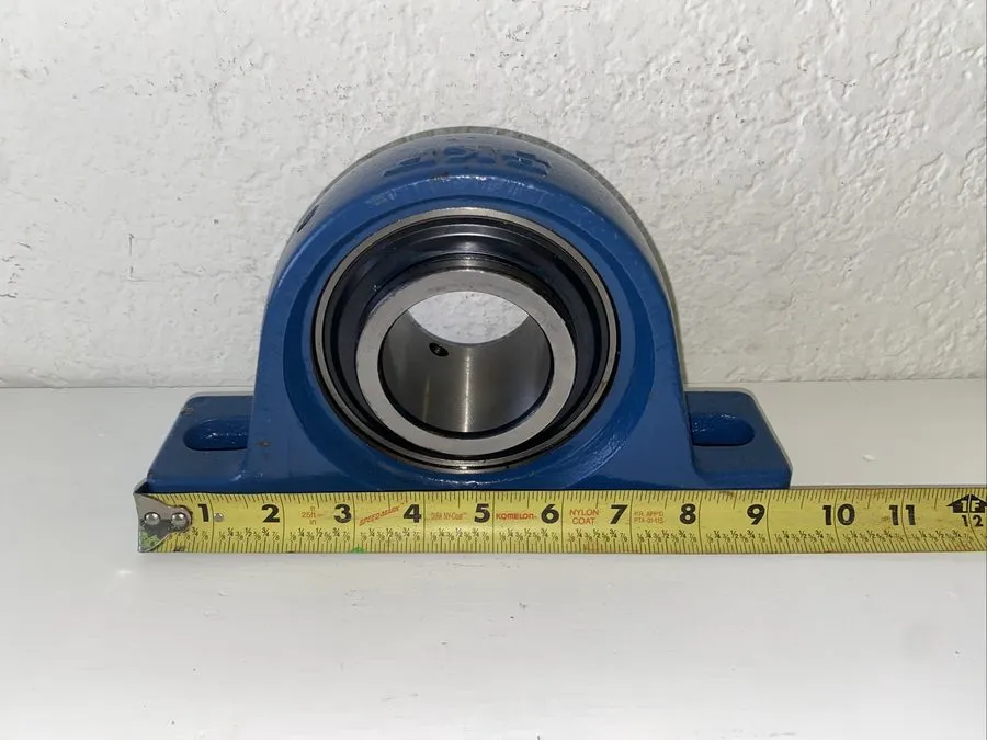 Подшипник SKF YAR 212-204-2F Pillow Block Insert Bearing 2-1/4” Bore