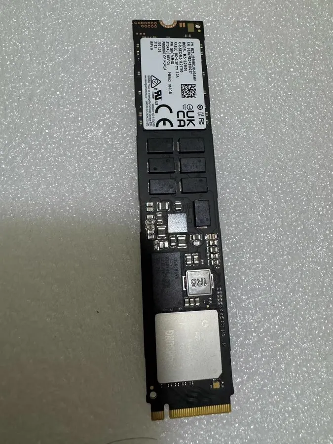 SSD-накопитель Samsung PM9A3 M.2 22x110mm 960GB PCIe 4.0 x4 NVMe SSD MZ1L2960HCJ