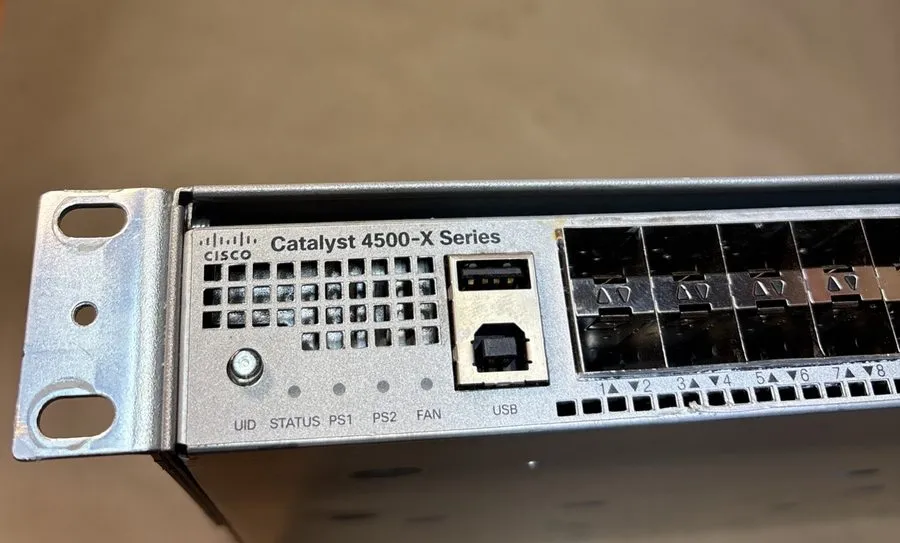 Коммутатор Cisco WS-C4500X-32SFP+ V06 Catalyst 4500X Series 32-Port 10GbE Switch