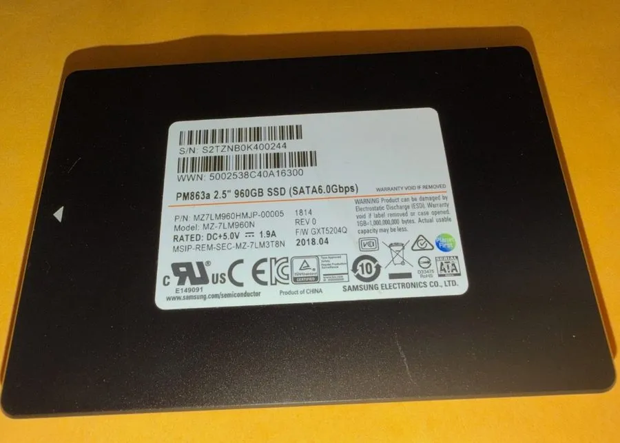 SSD-накопитель MZ7LM960HMJP-000MV Samsung PM863a 960GB TLC SATA 6Gbps 2.5” SSD M