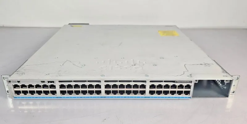 Коммутатор Cisco C9300-48UN-A 48-Port Switch Single AC Power Heavy Scratches