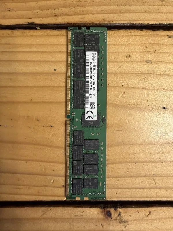 Модуль памяти Micron/Hynix 32GB DDR4 ecc 2RX4 PC4-2666V-RB2 Server RAM