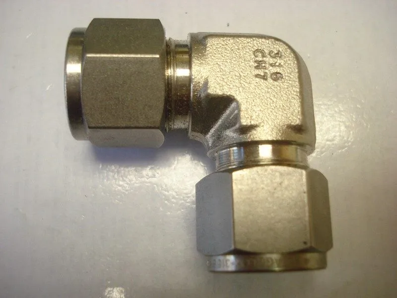 Фитинг 1 Swagelok Stainless Steel Elbow Fitting, 1/2" OD Tube, SS-810-9