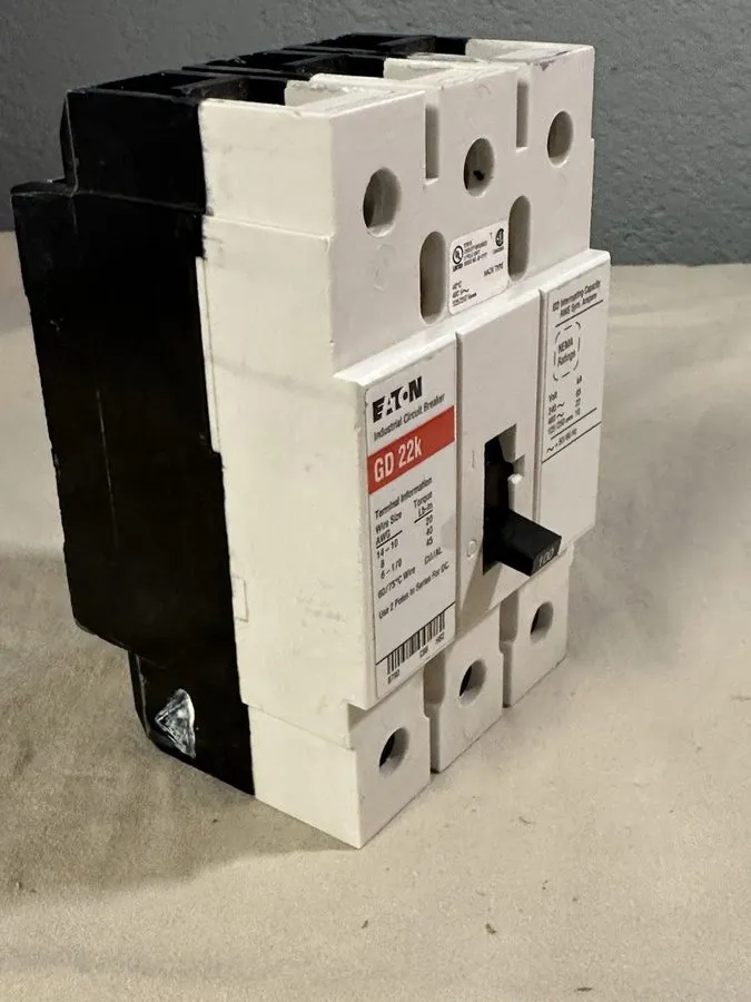 Автоматический выключатель Eaton GD22K 100A 3P 480V Industrial Circuit Breaker