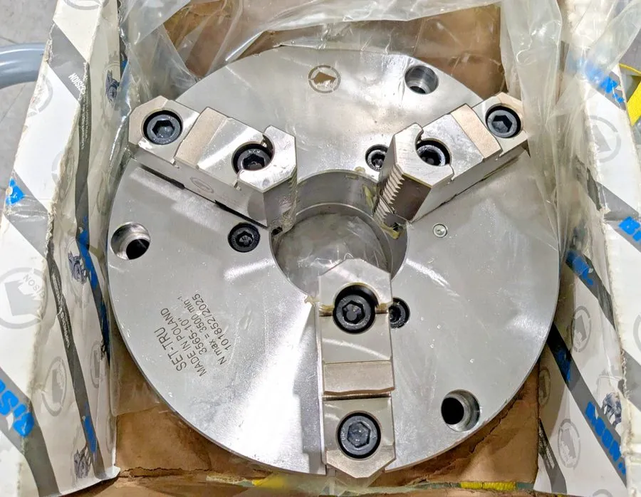 Режущий инструмент Bison 3 Jaw Self-Centering Lathe Chuck 10" Dia Plain Back 320 — фото лота 1