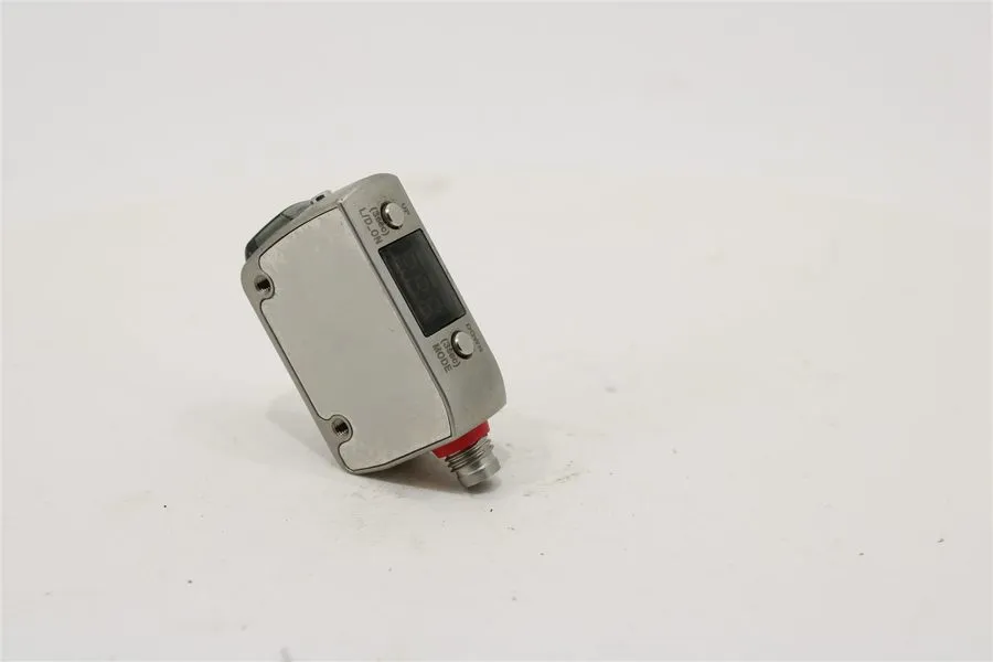 Датчик KEYENCE LR-ZB250CP LASER SENSOR 10-30VDC