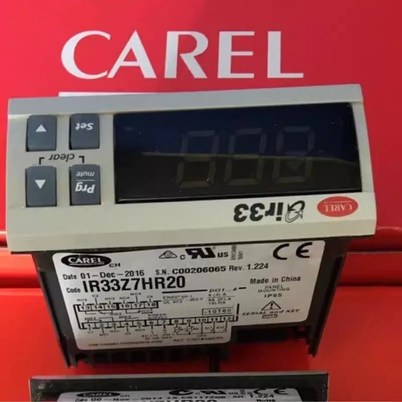 Термостат CAREL Thermostat IR33Z7HR20