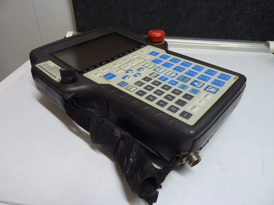 Робот Fanuc A05B-2301-C190 Robot Teach Pendant-Reconditioned