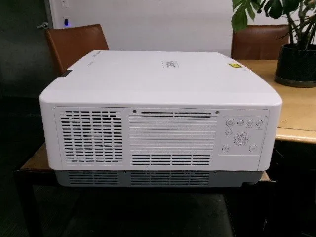 Проектор NEC NP-PA653UL 6,500 Lumen Laser Projector w/ NP41ZL Zoom Lens