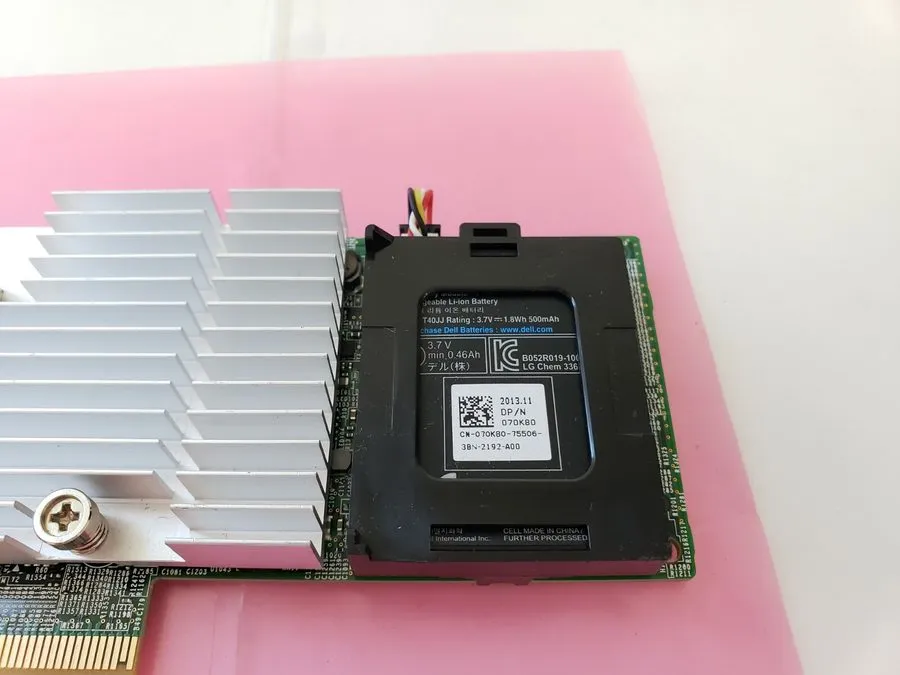 Контроллер Dell VV648 PERC H810 1GB 6G SAS RAID Controller Card W Battery 70K80 — фото лота 1