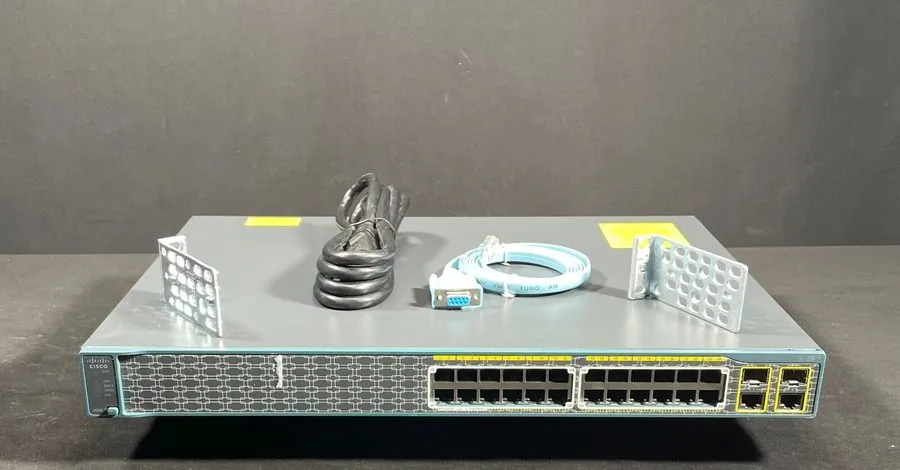 Коммутатор Cisco Catalyst 2960-Plus 24-Port PoE Switch WS-C2960+ -S Sold As Is