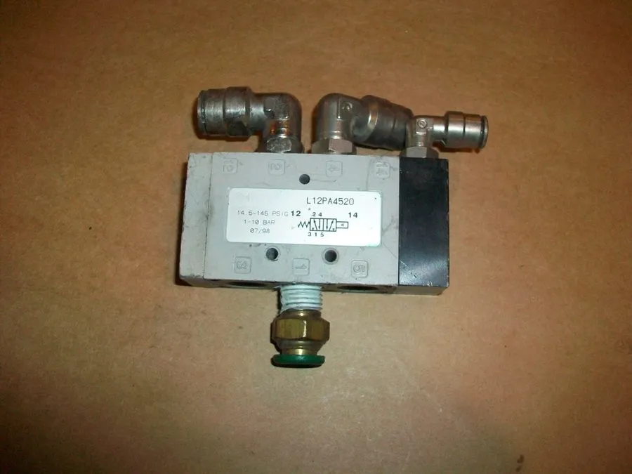 Пневмоклапан Numatics L12PA4520 Pneumatic Air Pilot Valve