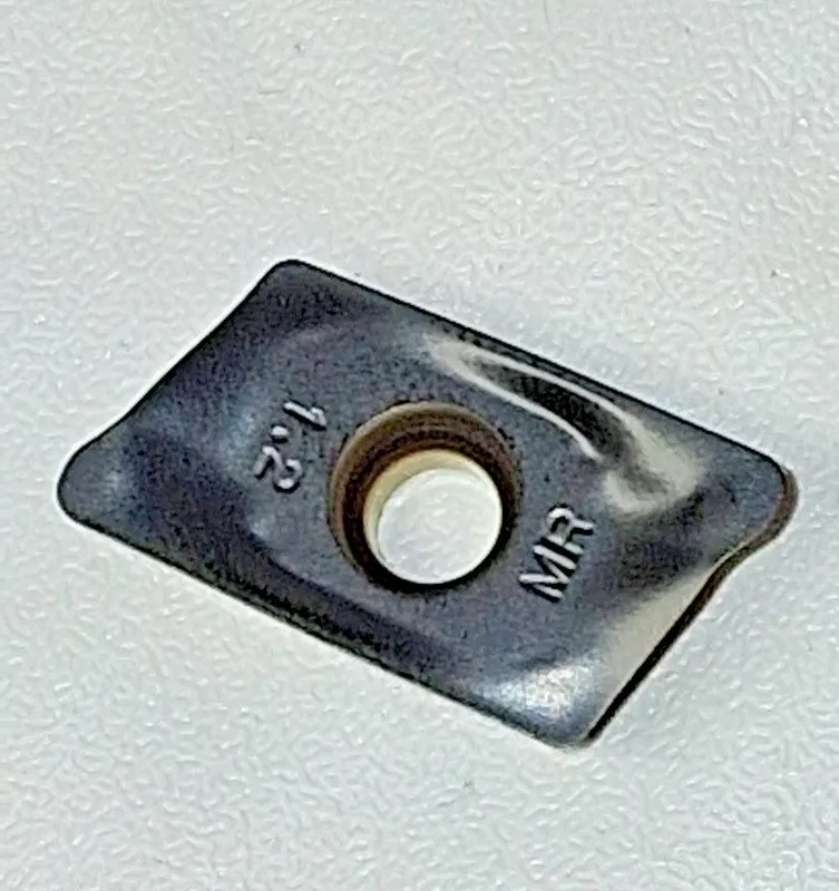 Режущий инструмент Sandvik Coromant Carbide Milling Insert R390-18 06 40H-PL 102