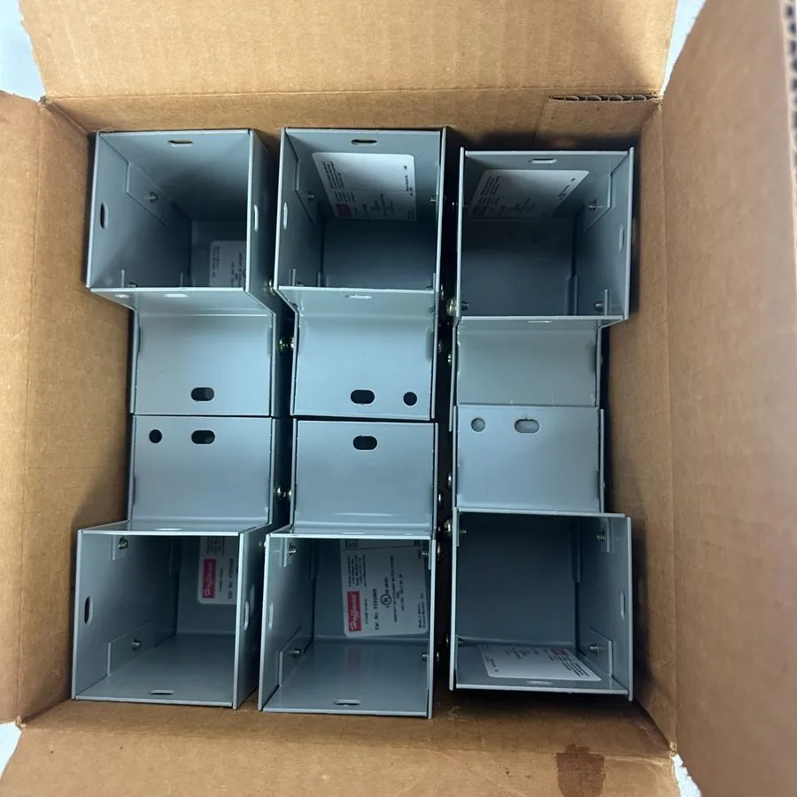 Монтажный шкаф 90 Degree Elbow Electrical Enclosure Box 6-Pack Hoffman F22G90E S — фото лота 1