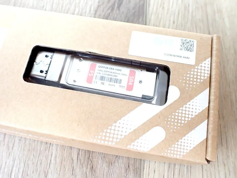 Трансивер Finisar FTLC9558REPM 100m Parallel MMF 100G QSFP28 Optical Transceiver — фото лота 3
