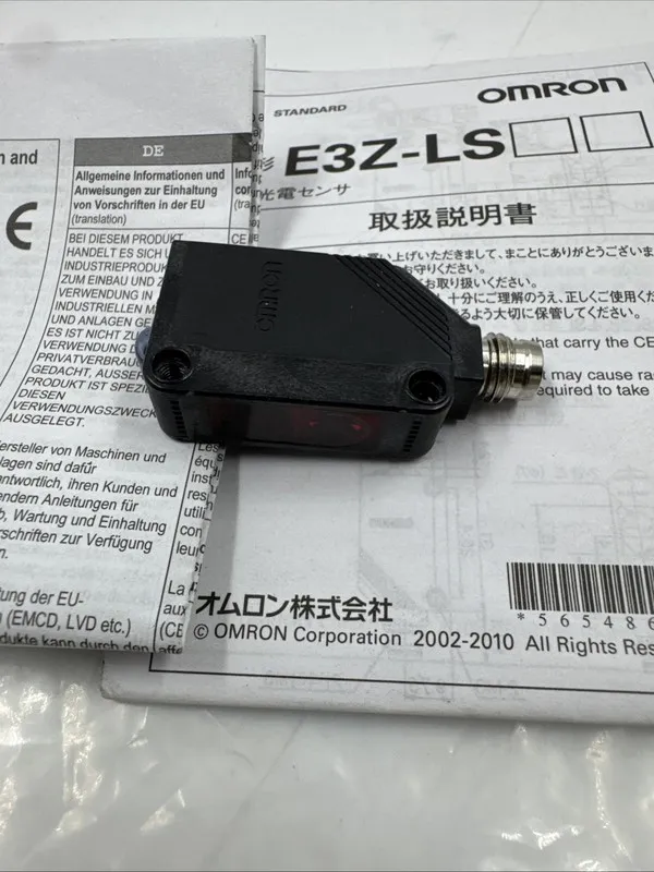 Фотоэлектрический датчик OMRON E3Z-L86 COMPACT PHOTOELECTRIC SENSOR PNP In 24Vdc