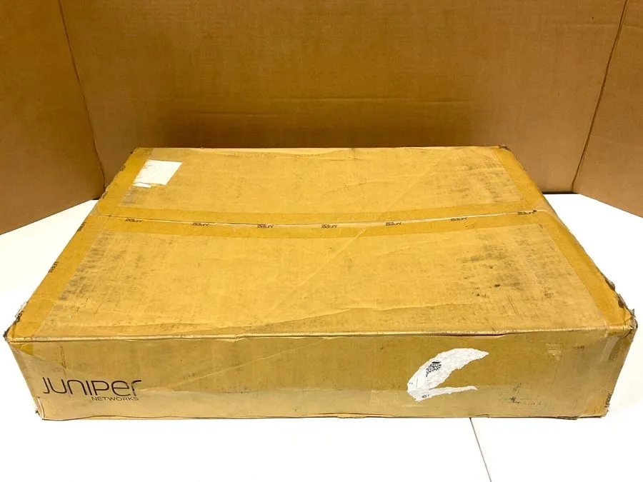 Коммутатор Juniper QFX5200-32C-AFI 32-Port QSFP+/QSFP28 100GbE Switch