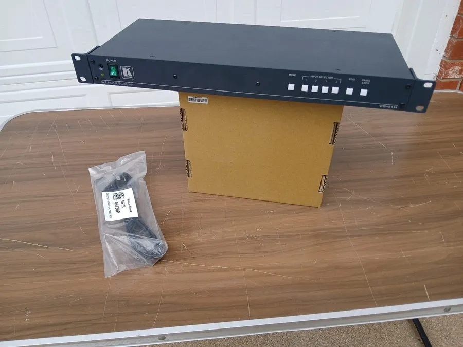 Видеокоммутатор Kramer VS-41H Professional 4-Way 1080p 4x1 HDMI Switcher