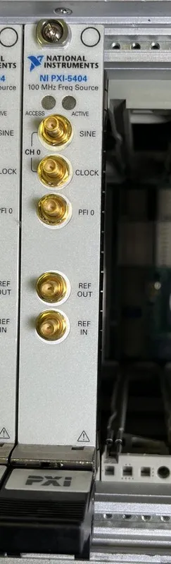 Тестер NATIONAL INSTRUMENTS NI PXI-5404 100 MHz Frequency Source — фото лота 1