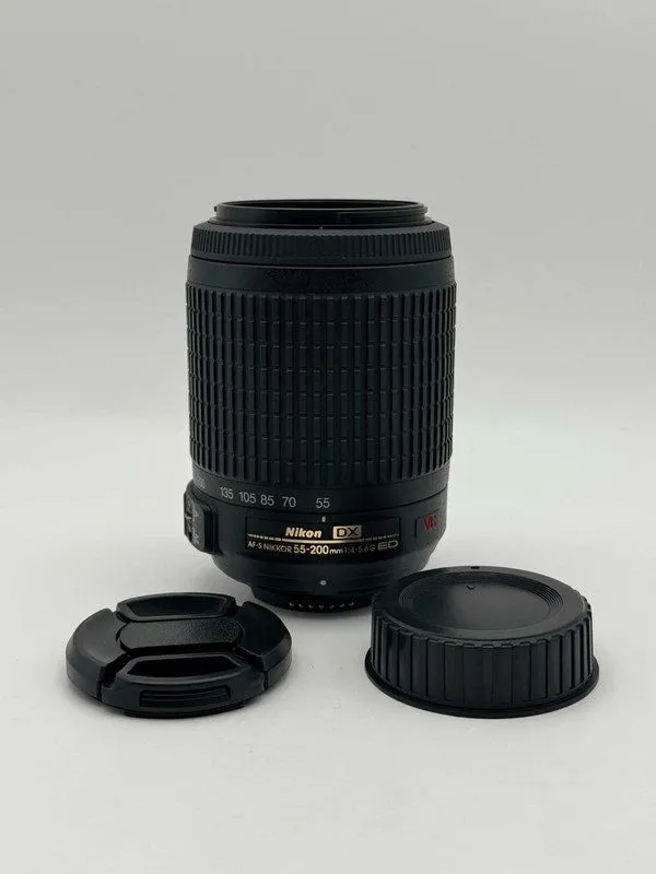 Объектив Nikon AF-S DX NIKKOR 55-200mm f/4-5.6G ED VR IF Nikon F 52mm HB-37