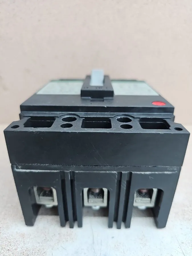 Автоматический выключатель GE Circuit Breaker TED134100WL 100A 3 Pole TED134100 