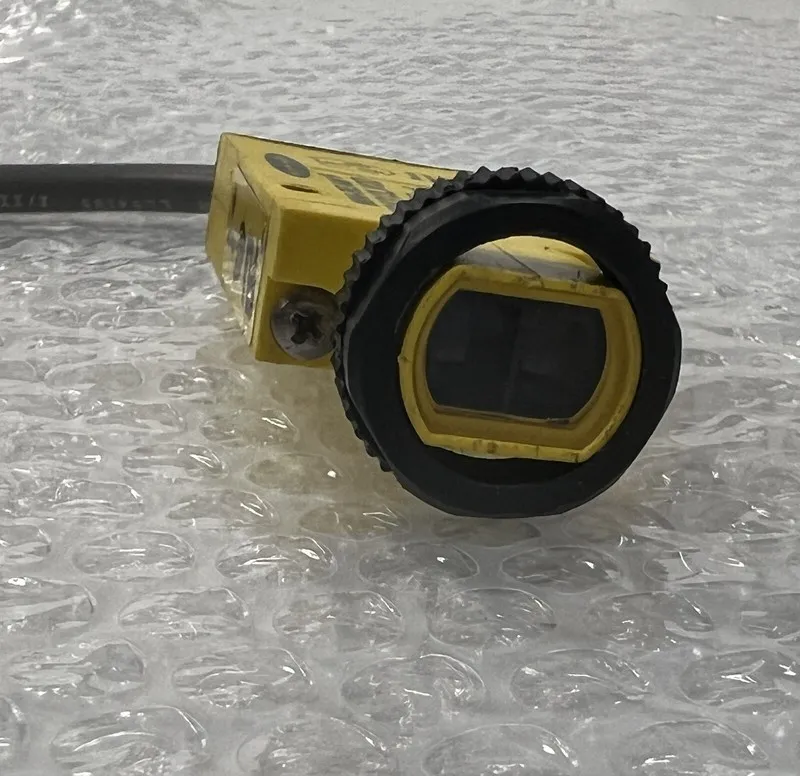 Фотоэлектрический датчик Banner Engineering SM2A312LVQD Photoelectric Sensor Min — фото лота 2