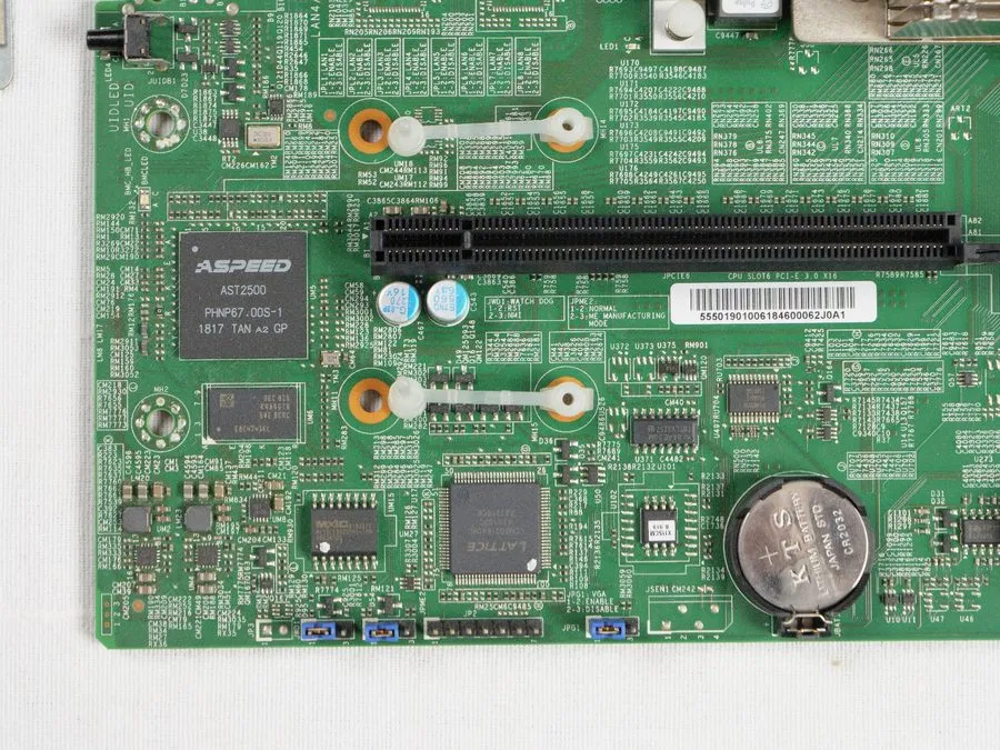Сервер Supermicro X11SCM-F Xeon E-2124G Micro ATX No RAM damage to ethernet port