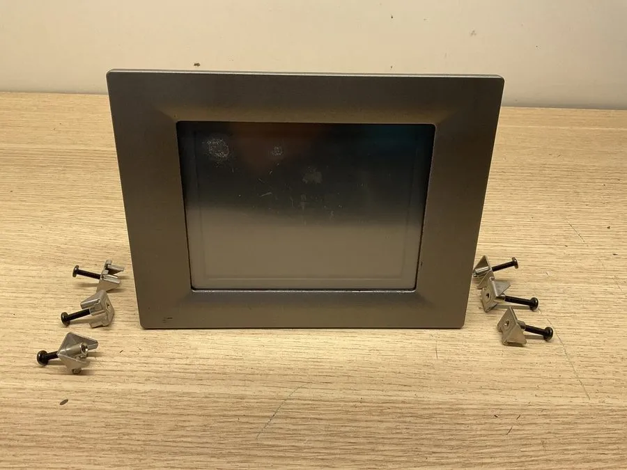 Дисплей ADVANTECH TPC-660E/ TOUCH SCREEN DISPLAY / GAR757 — фото лота 1