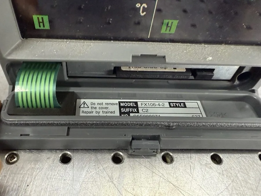 Регистратор FX106-4-2 paperless recorder #L5294Y LZ — фото лота 3