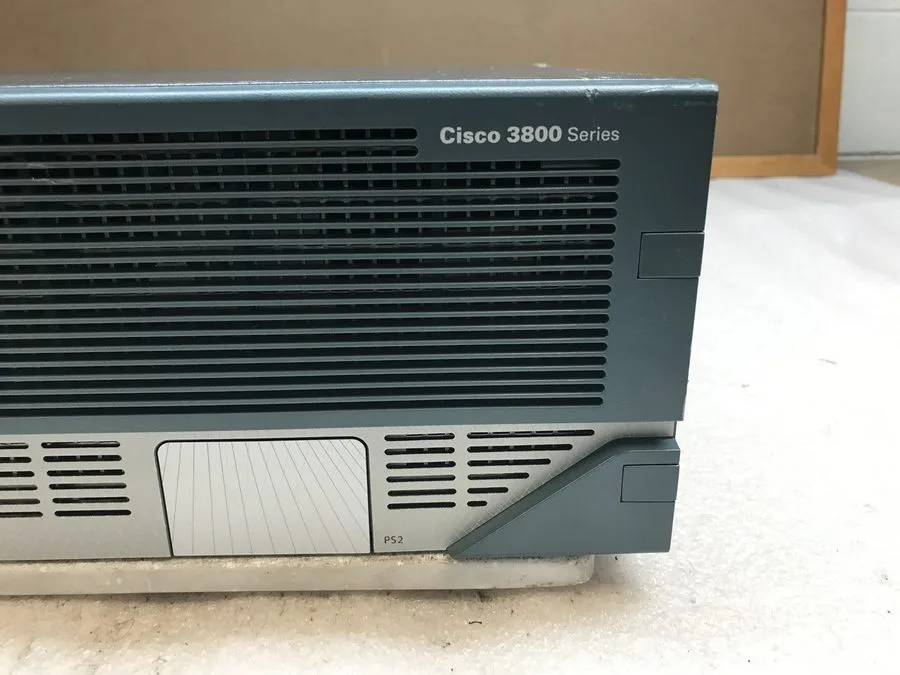 Маршрутизатор Cisco 3845 3800 Series V01 Integrated Services Router