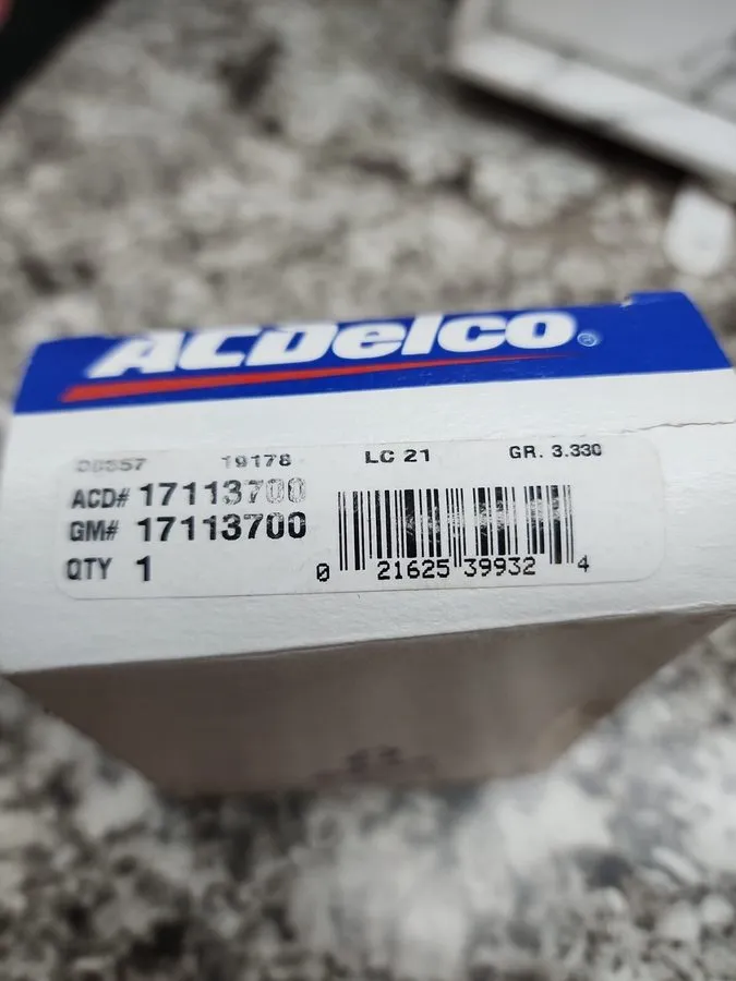 Трубопроводная арматура ACDelco 17113700 Fuel Injection Pressure Regulator with 