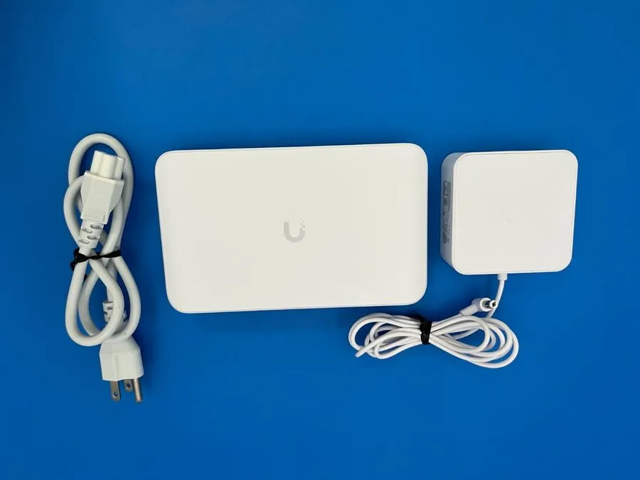 Коммутатор Ubiquiti UniFi USW-Lite-8-PoE 8-Port Gigabit PoE Ethernet Switch