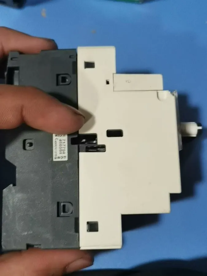Автоматический выключатель Schneider GV2PM20C 13-18A Motor circuit breaker