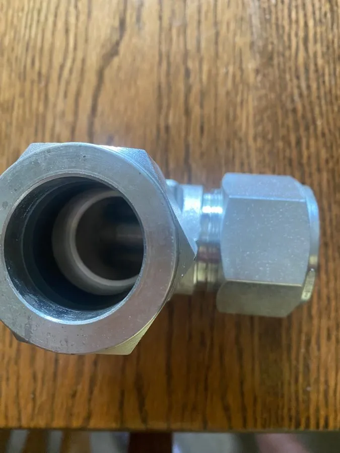 Фитинг Swagelok S-2000-9 Carbon Steel Tube Fitting Union Elbow 1 1/4" OD c8 — фото лота 1