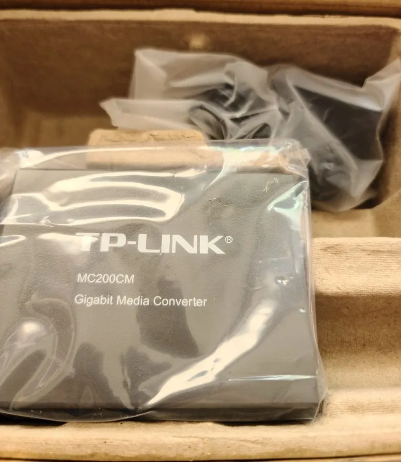 Медиаконвертер TP-Link MC200CM Gigabit RJ45 to Gigabit Multi-Mode SC Fiber Media